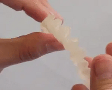 Load image into Gallery viewer, Smile Veneers - Adjustable Snap On Dentures - Doctors Recommended