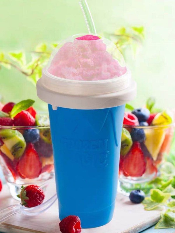 Quick Freeze Slushy Cup – Instant Smoothie Maker & Fast Cooling Squeeze Cup