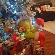 Load image into Gallery viewer, The Thief Christmas Wreath - The Gadgets Emporium

